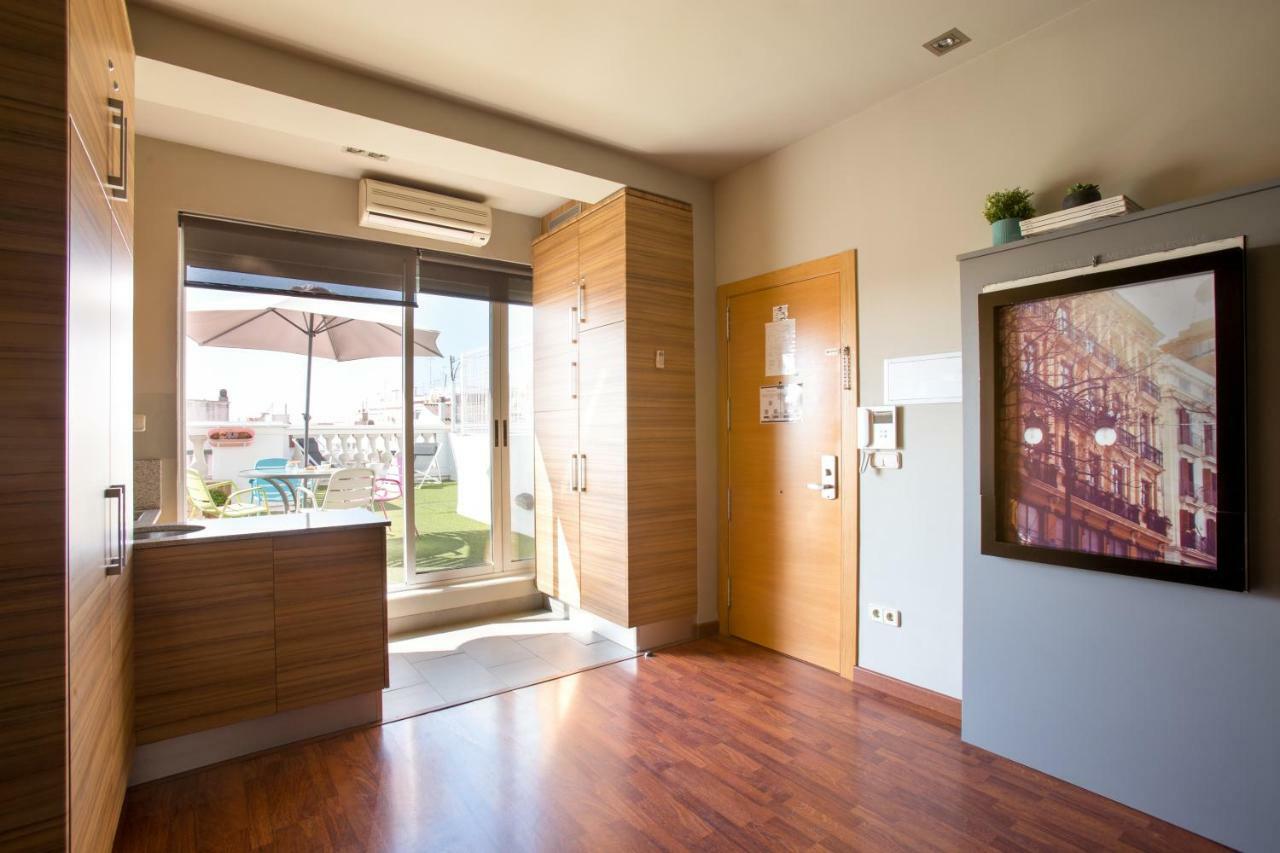 Sky Touristic Attic Apartment Valencia Exterior photo