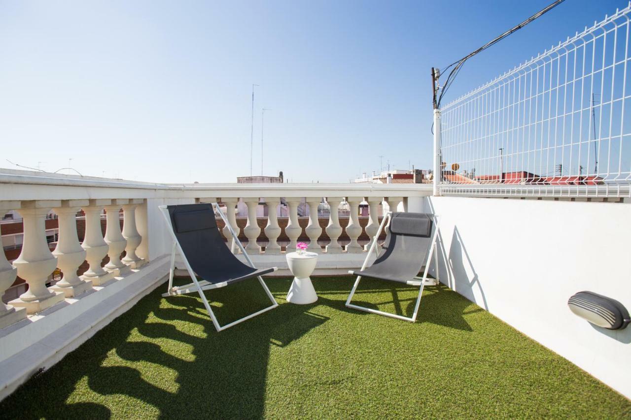Sky Touristic Attic Apartment Valencia Exterior photo